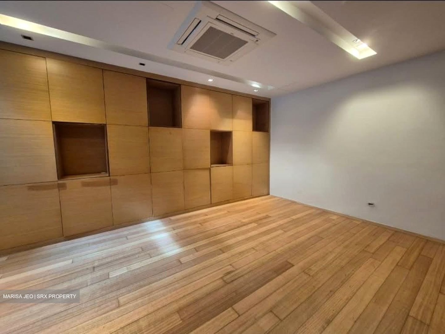 Moonbeam Walk (D10), Semi-Detached #566436671